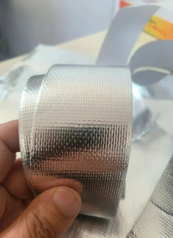 Kepiye cara nggunakake kain aluminium foil fiberglass?